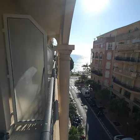 Apartmán Coquet 2p Avec 2 Balcons, Clim, Parking Et Wi-fi Gratuit, En Plein Centre De - Fr-1-196-157 *