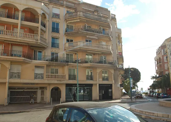 Coquet 2p Avec 2 Balcons, Clim, Parking Et Wi-fi Gratuit, En Plein Centre De - Fr-1-196-157 Apartmán *